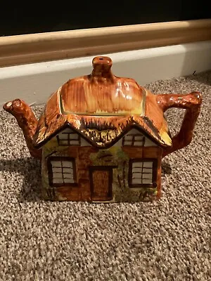 Buy  Ye Old Cottage Ware Teapot • 10£