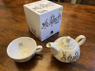 Buy V&A Alice In Wonderland Fine China Teapot And Cup Set For 1 • 10£