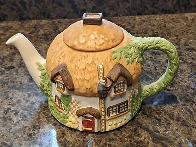 Buy Delightful Cottages Fine China Christopher Wren Tea Pot • 6£