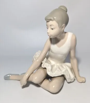 Buy Nao Lladro Seated Porcelain Ballerina. Ballet Figure Vintage. • 9.99£