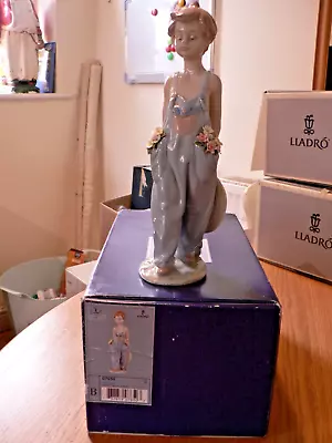 Buy A Lovely Boxed Lladro 7650  Pocket Full Of Wishes  Figure. • 89.99£