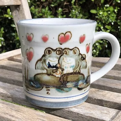 Buy Highland Stoneware Scottish Pottery Large Mug Couple Of Frogs In Love • 39.99£