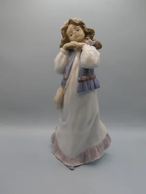 Buy Attractive Collectable Lladro Spain Figure - 6401 Dreams Of A Summer Past • 79.95£