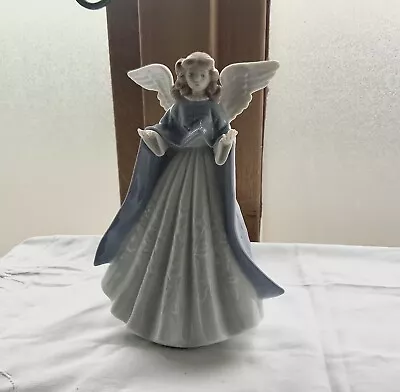 Buy Lladro Figurines Of An Angel Scroll Missing But Still Beautiful Pre Owned • 5.50£