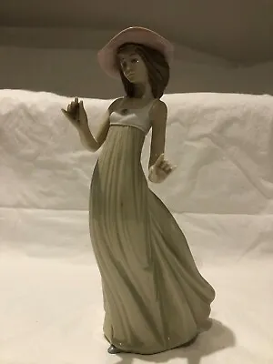 Buy Vintage Lladro Nao Figurine 'Gentle Breeze' #1158 (broken Flower, See Photos) • 15£