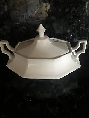 Buy Johnson Brothers Heritage White Tureen / Covered Vegetable Serving Dish • 14£