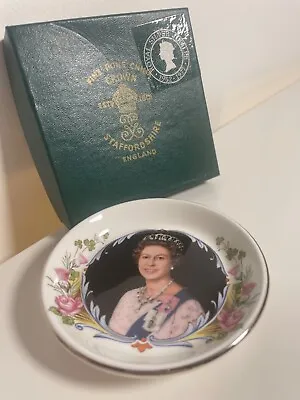 Buy Crown Fine Bone China Queen Elizabeth Ii Silver Jubilee 1952-1977 Pin Dish • 5.99£