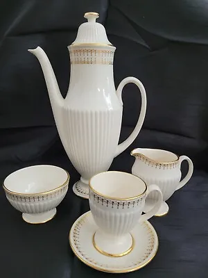 Buy Carlton Ware Vintage-6 Person Tea/Coffee Set.Teapot ,Creamer,Sugar Bowl • 51£