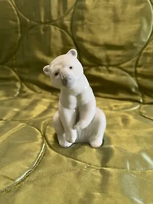 Buy Lladro Polar Bear 120mm (4.5”) Tall - Mint Condition • 15£