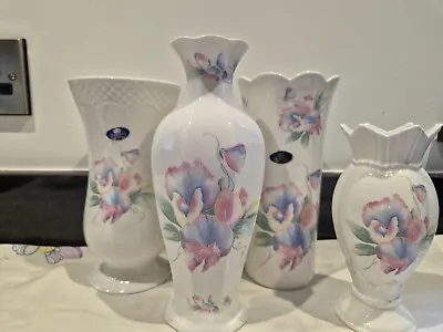 Buy Aynsley China Little Sweetheart Vases • 60£