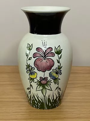 Buy LORNA BAILEY Old Ellgreave Pottery ‘Pansy’ Prototype Colourway Vase • 150£