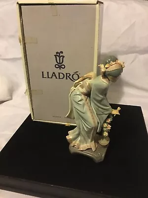 Buy Lladro Daisa Geisha Girl Figurine. • 80£