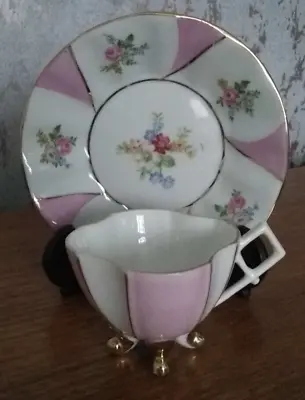 Buy Duo - 4 Footed Teacup & Saucer Pretty Pink/White Panelled - Gold Gilding Flowers • 11.90£