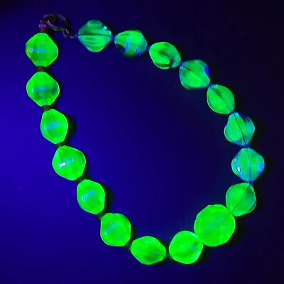 Buy Vaseline Uranium Glass Bracelet Uranum Wristband 18cm Czech Yellow Blue Beads • 33.68£