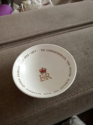 Buy Brand New Commemorative Silver Jubilee Of The Queen Pin Dish Bone China • 9.50£