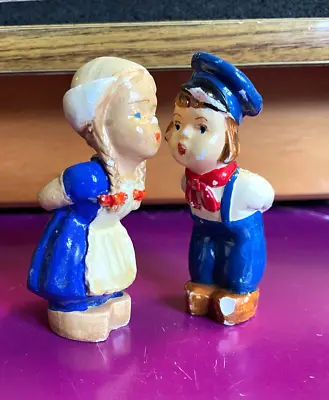 Buy Vintage Chalk Ware Dutch Holland Figures Boy / Girl Kissing With Apple & Flowers • 8£