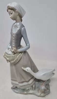 Buy Vintage Lladro  Figurine #4815 Girl Goose & Duck • 44.99£