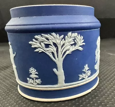 Buy Antique Blue & White Jasperware Wedgwood Pot Bottom • 25£