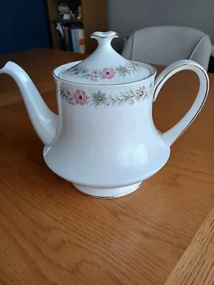 Buy Paragon Belinda Bone China Teapot • 28£