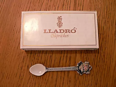 Buy A Lovely Boxed Lladro Capricho 1548.2  Light Grey  Spoon. • 29.99£