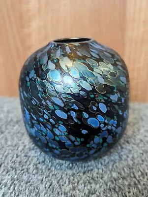 Buy Isle Of Wight Glass Globe Vase • 20£