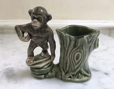 Buy Vintage Wade Posy Vase Chimpanzee • 8.50£