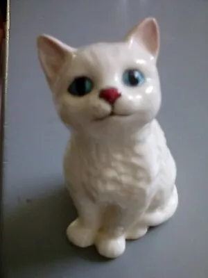 Buy Royal Doulton White Cat Figurine • 8£
