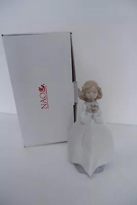 Buy Nao By Lladro Figurine New THE FLOWER GIRL 1444 Brand New In Box • 97£