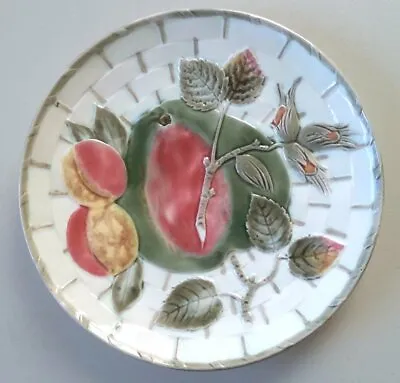 Buy Pretty/Old Majolica WEDGWOOD Plate With  Fruit Design In Excellent Condition • 112.90£