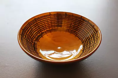 Buy Slipware Bowl - Coldstone / Chris Harries / Dieter Kunzemann - Studio Ceramics • 15£