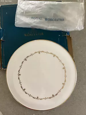 Buy Royal Worcester - Chantilly Gold - Cake Gateaux Sandwich Stand Plate Boxed • 5£