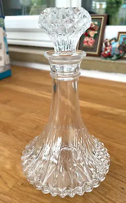 Buy VINTAGE CUT GLASS DECANTER -  Classic Style With Original Stopper 8  High • 5£