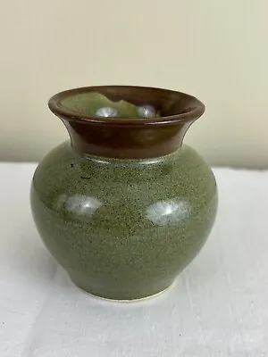 Buy VINTAGE C.1970s PRINKNASH Pottery Green/brown Glazed Posy Vase 9cm • 10£