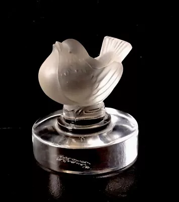 Buy Lalique Finch Paperweight • 125£