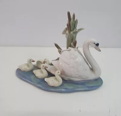 Buy Lladro Follow Me Swans & Cygnets No 5722 Retired Ornament Figurine • 25£