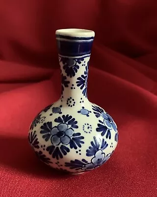 Buy Vintage 3.5”  Blue Delft Vase • 6£