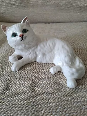 Buy Beautiful Beswick White Persian Cat Lying No 1876 • 29.99£
