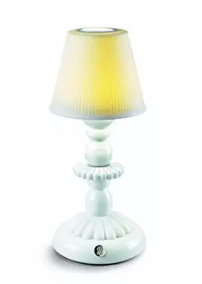 Buy Lladro Porcelain  CACTUS FIREFLY LAMP (WHITE)  01023765 • 300.80£