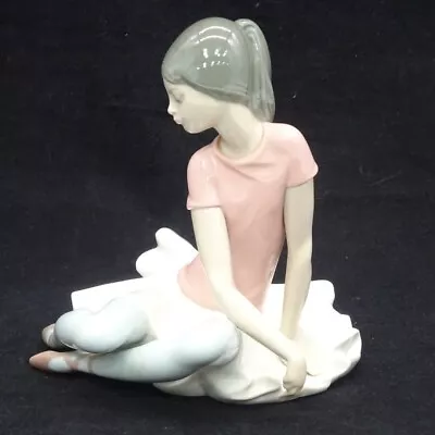 Buy Lladro 1357 Shelly Ballerina Porcelain Figurine • 35£