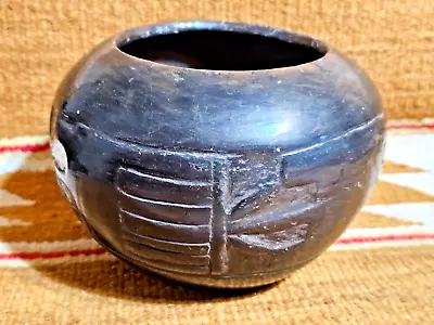 Buy Interestng Old Naive 6.5  Carved Native American Santo Domingo Black Pottery Pot • 66.40£