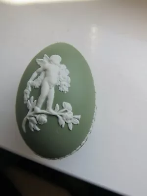 Buy Vintage Wedgwood Small Sage Green Lidded Egg With  Cherub Standing On Branch . • 5£