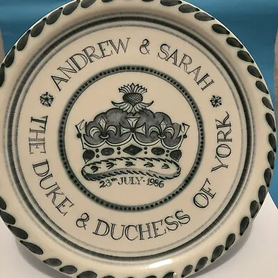 Buy Rye Pottery Charger - Wedding Duke & Duchess Of York • 12£