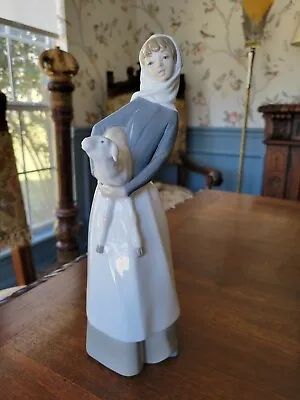 Buy Lladro Porcelain Figurine Girl Holding Lamb # 4584  • 71.13£