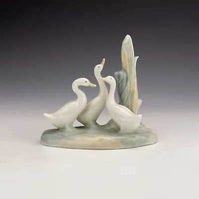 Buy Lladro's Nao Porcelain Figure - Geese Duck Animal Figurine • 5.99£