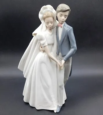 Buy Wedding Couple Figurine:  Vtg NAO By Lladro Bride/Groom Unforgettable Dance /LH4 • 66.24£