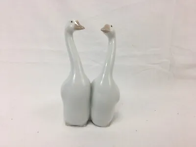 Buy Lladro Figurine 8039 - Pair Of Geese • 24£