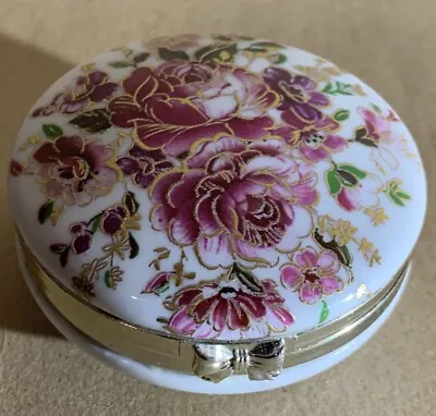 Buy Royal Limoges Pottery Trinket Box With 24kt Gliding Rose Design. • 5£