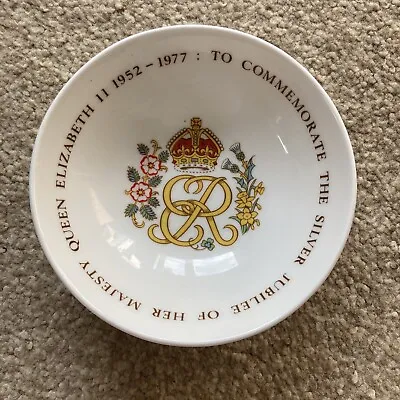 Buy Royal Commemorative Dish Silver Jubilee Of The Queen, Collectables Bone China • 1.99£