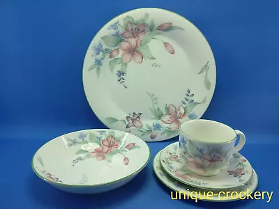Buy Royal Doulton Expressions Carmel, Set Of 20 Pieces Dinnerware Items • 45£