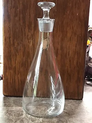 Buy Vintage Elegant Plain Glass Decanter With Stopper  11.1/2 Inches Tall • 8£